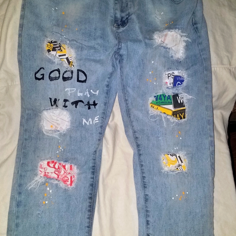 "Good play with me" style jeans (FashioN)